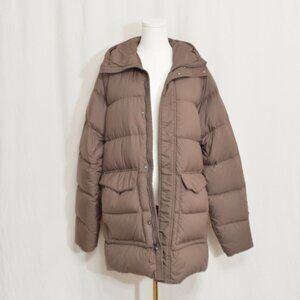 patagonia men's silent down parka in chocolate brown size small